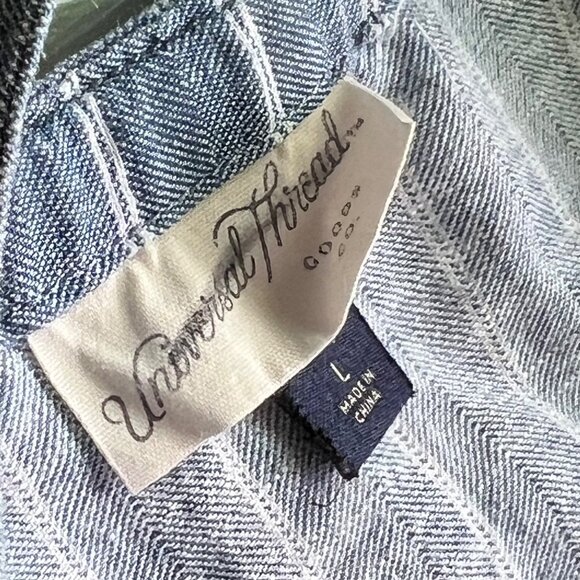Universal Thread Romper Size Large Chambray Stripe Tie Waist Spaghetti Strap Blu - Picture 3 of 8